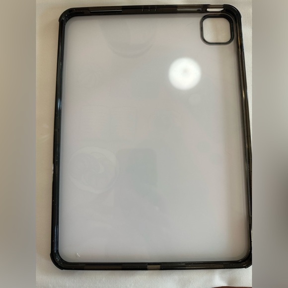 Casetify case for iPad Pro 11” 2014. New